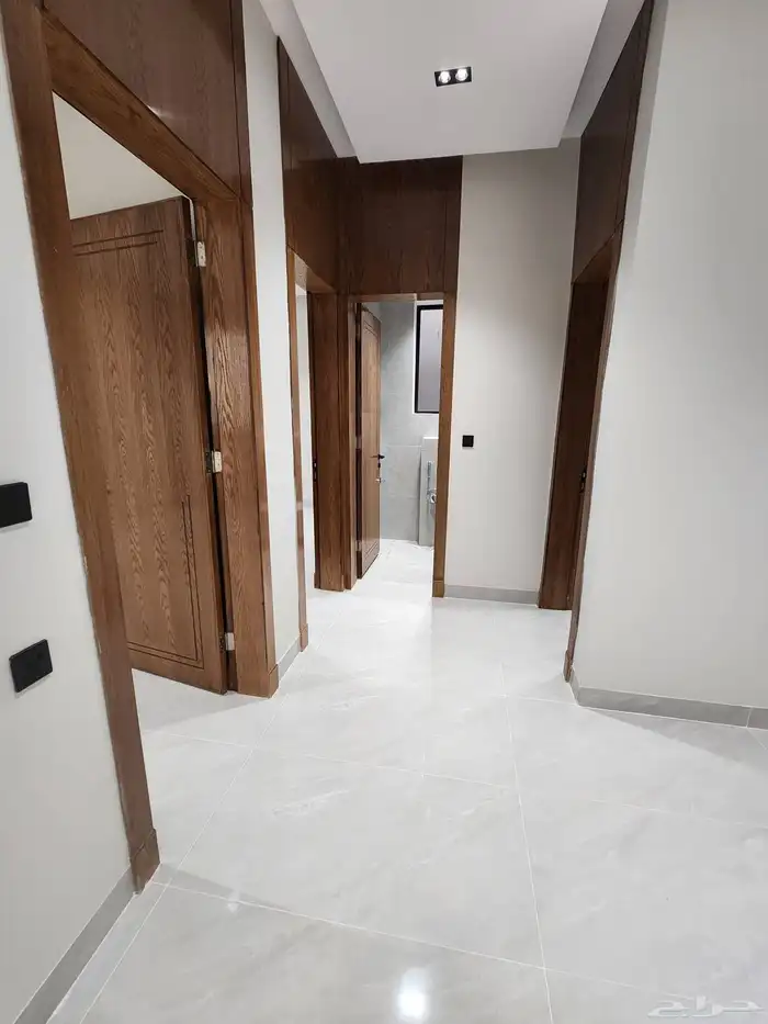 أدوار وشقق فاخرة باسعار مميزة 8