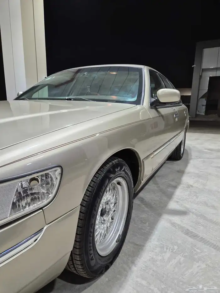 فورد ماركيز 2000 7