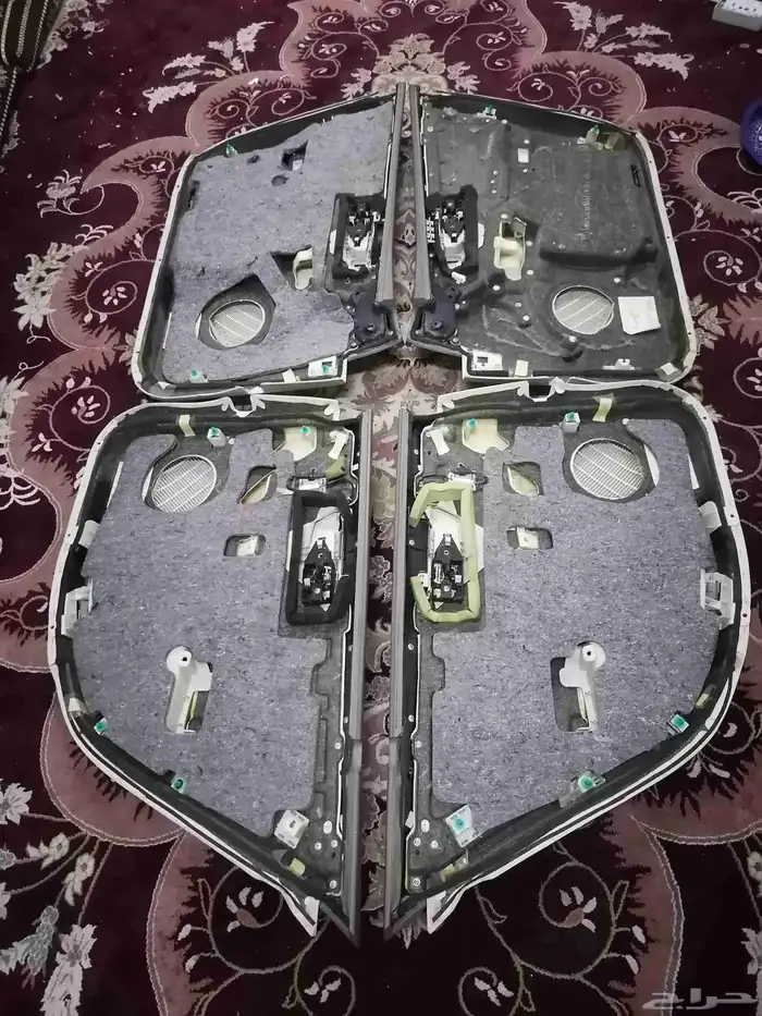 طقم طوابق أبواب لون هولويز اصلي مستورد لكزس(LS 430) 3