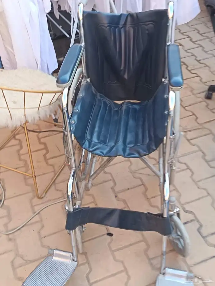 كرسي العاب وكرسي متحرك وجهاز هواء 2