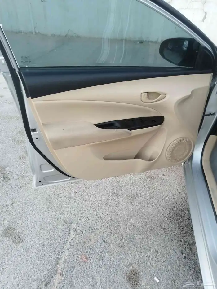 تايوتا يارس مودل 2018 9