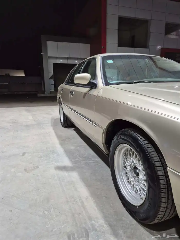 فورد ماركيز 2000 3