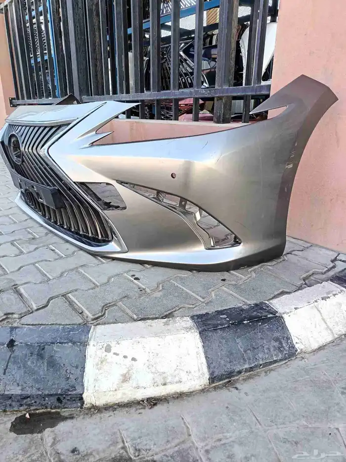 صدام امامي لكززes250مديل 2021 1