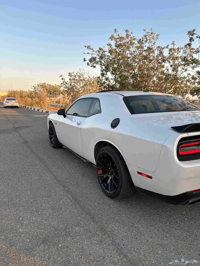 دوج تشالنجر 2015 V6 15