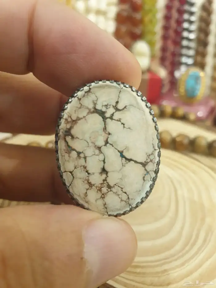 خاتم فيروز ابيض بيجي بعروق شجري فاخر 0