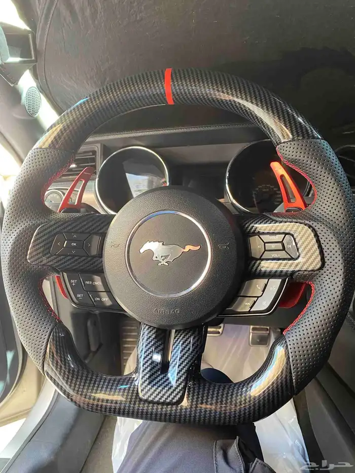 طارة موستنج دركسيون كاربون فايبر 1