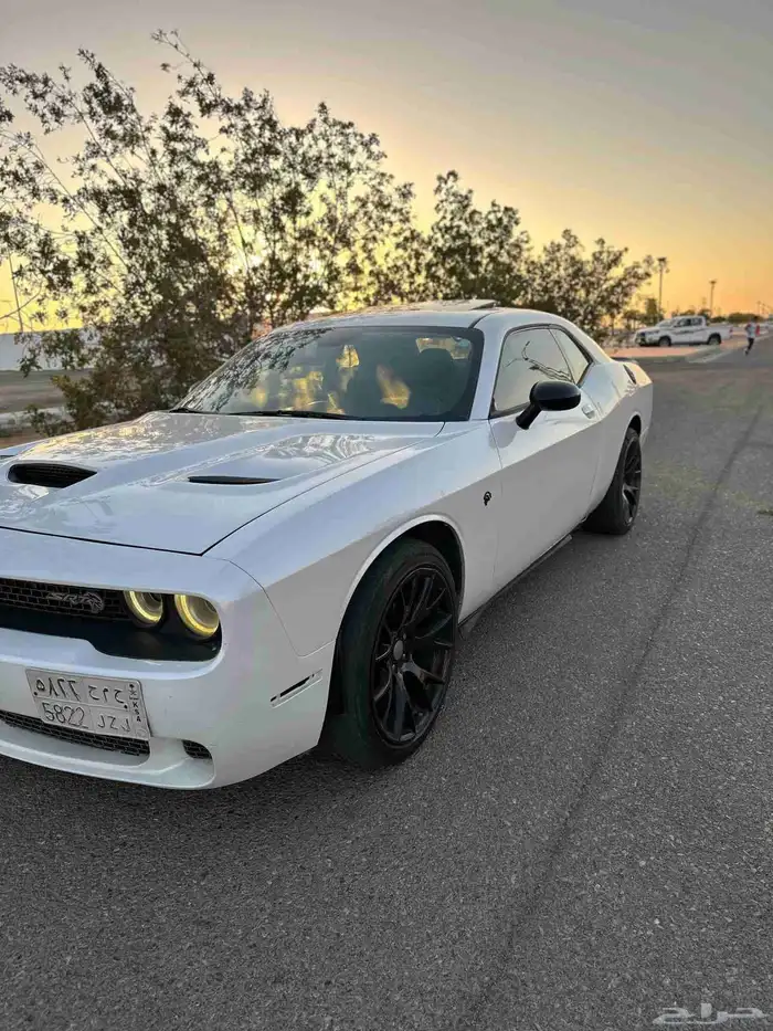 دوج تشالنجر 2015 V6 9