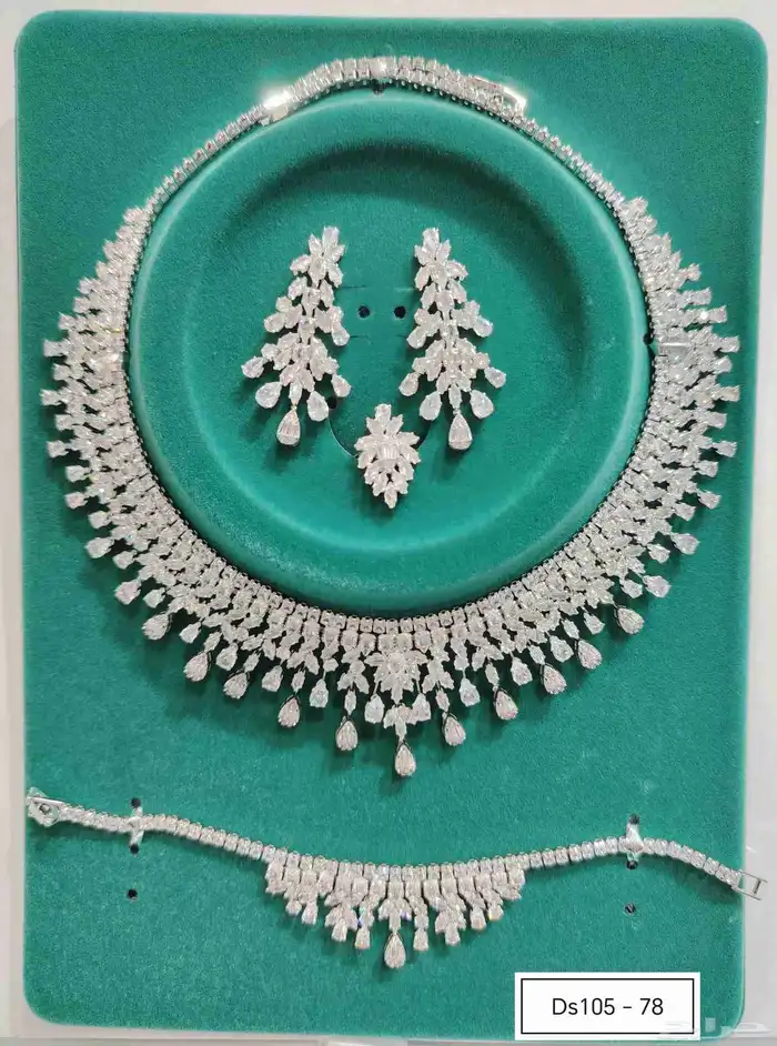 تصميم أنيق يزدان بتفاصيل دقيقة وبريق لامع يخطف الأنظار 4