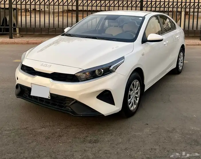 كيا سيراتو 2024 استاندر ( بحالة الوكالة ) 1