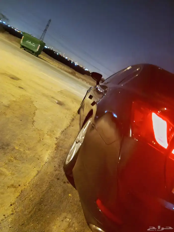 لكزس جي اس 350 اف سبورت 2013 للبيع 3