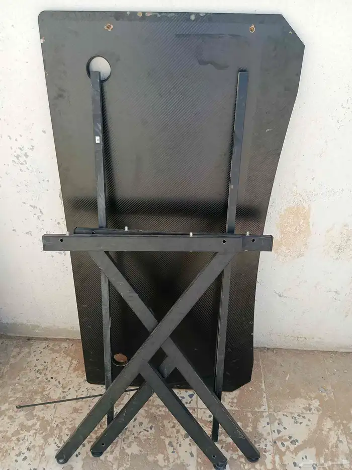 طاوله العاب او كمبيوتر 0