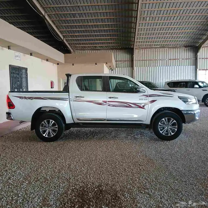 هايلوكس غمارتين 2025 بنزين اصفار سعودى فل كامل 3