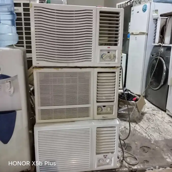 مكيفات شباك 18 فريون 410 شبه جديد واحد مكيف 24 0