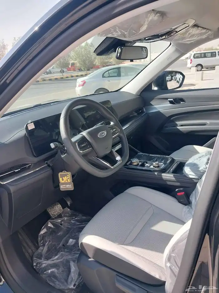 للبيع فورد تريتوري امبيانتي موديل 2025 4