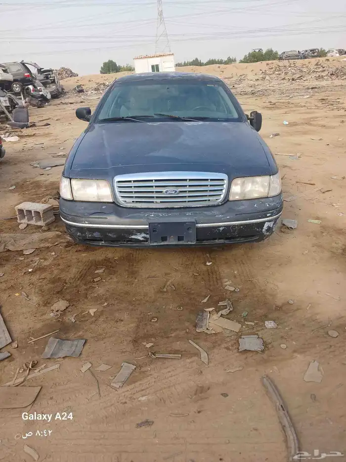 يوجد لدينا قطع غيار فورد فكتوريا 2004 تشليح جده الحمدانيه 2