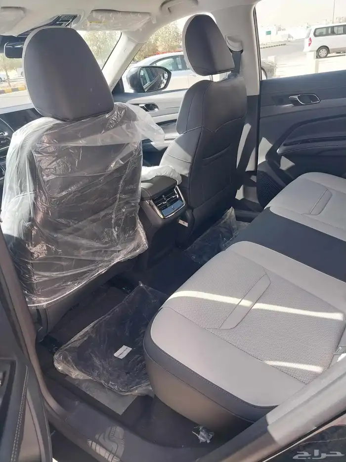 للبيع فورد تريتوري امبيانتي موديل 2025 6