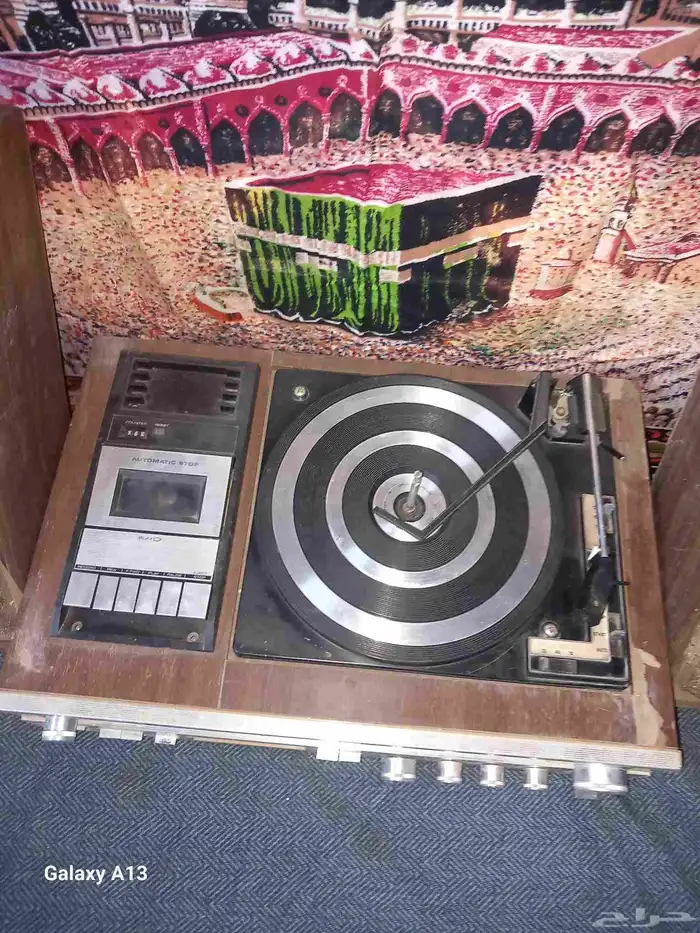 تم البيع جهاز قديم 1x4 باكم كاترج كاسيت راديو ياباني 4