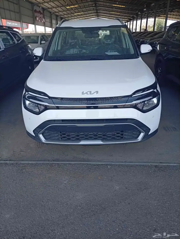 كيا كارينز LX موديل 2025 1