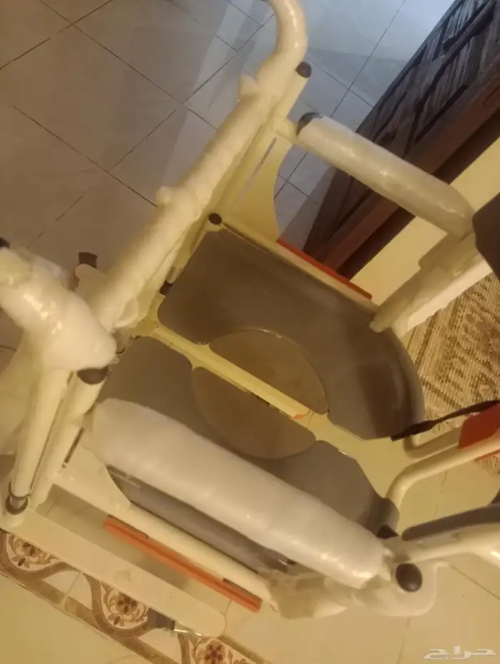 عربية حمام ورافعة نقل للمرضى 1