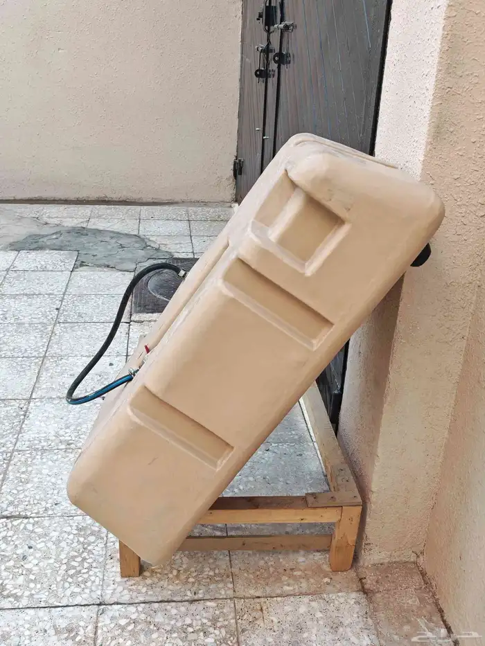 خزان مويه يركب على ميتسوبيشي باجيرو 2