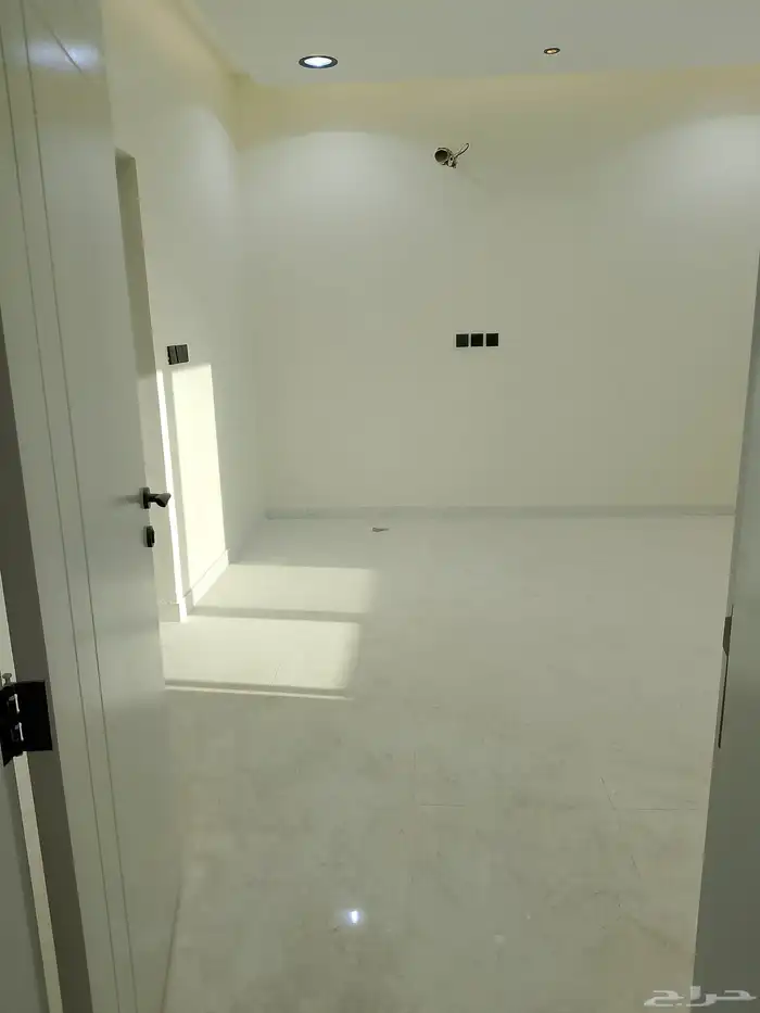 للبيع شقه دوبلكس حي بدر جديده بالدمام بأقل سعر 11