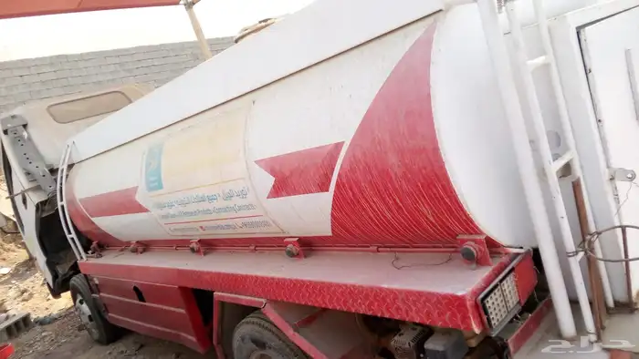 للبيع دينا جاك 2011 صهريج ديزل 6000 لتر جاهز بعداد ومضخة 2