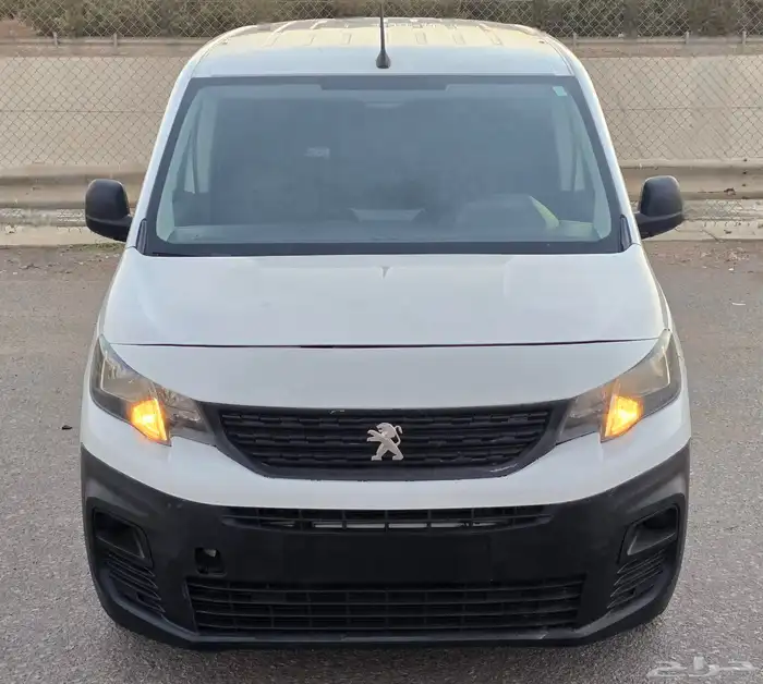 فان بضاعة ديزل - 2023 - بيجو بارتنر بدي وكالة 0