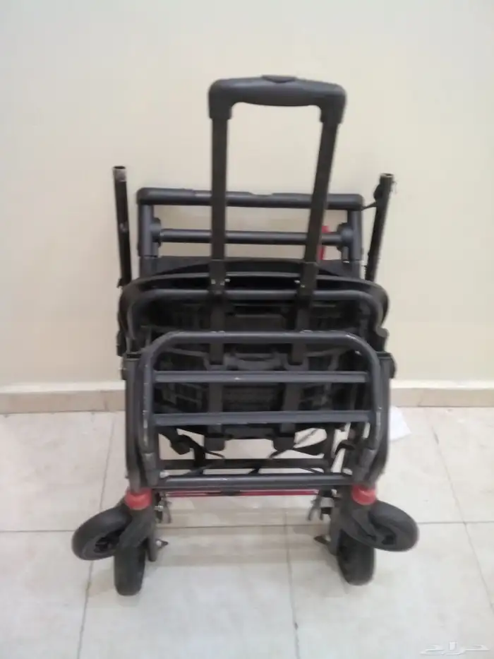 كرسي لكبار السن وذوي الاحتياطات الخاصه 5