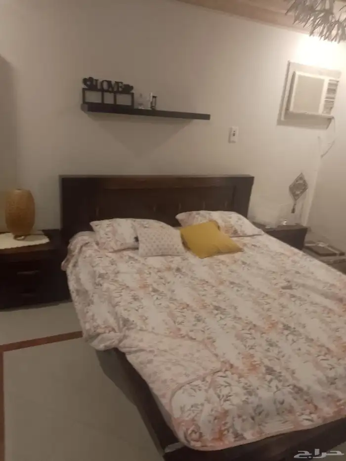غرفة نوم نظيفة جدا من هوم سنتر للبيع مستعمل 2