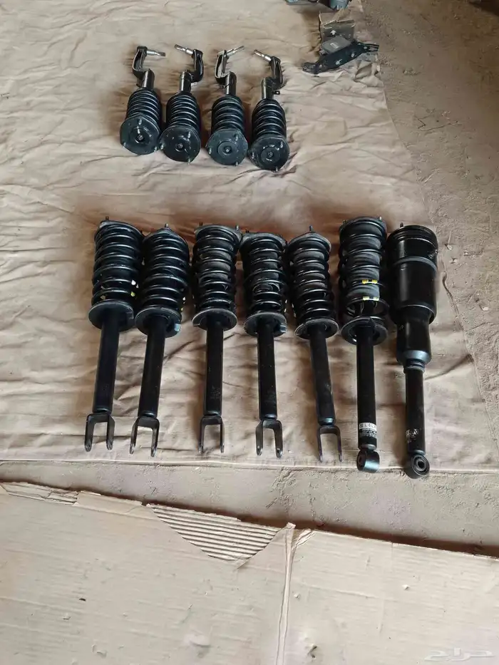 قطع لكزس جي اس ال اس موديل 2015 1