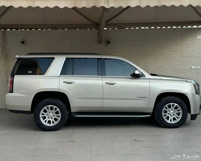 يوكن 2017 SLE مخزن ماشي 121 سعودي 9