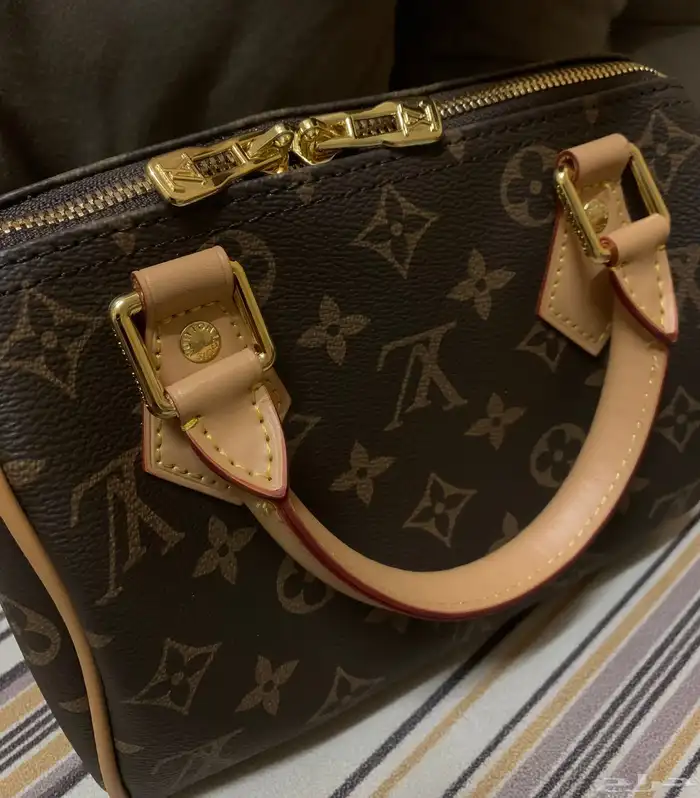 حقيبه للبيع 1