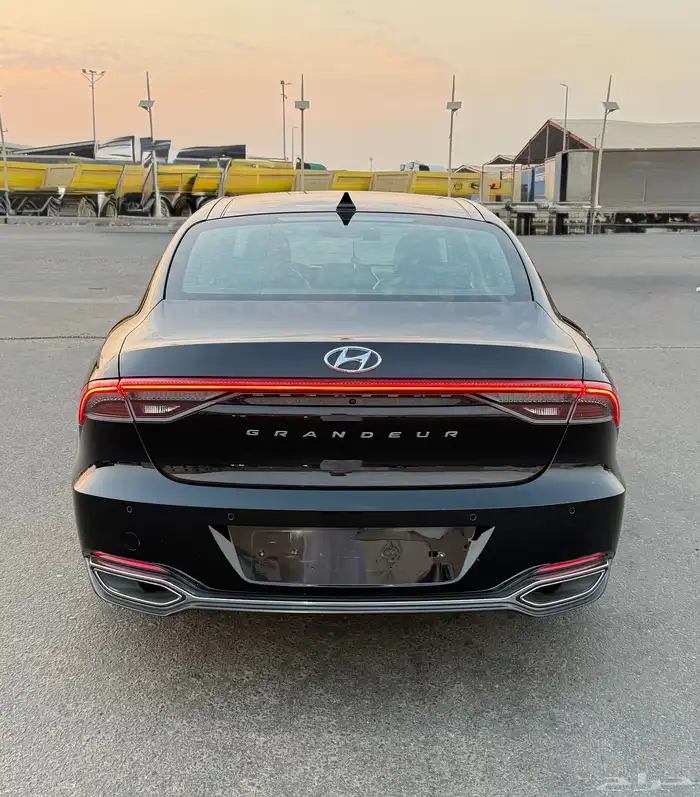 ازيرا 2020 بنورما - 4 سلندر بحالة الوكاله للبيع 4