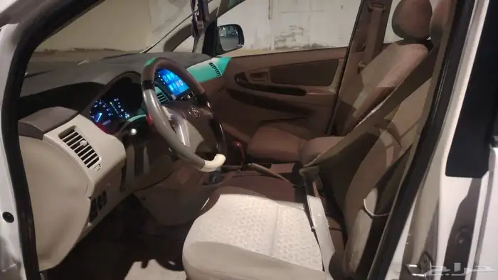 انوفا تويوتا 2015 0