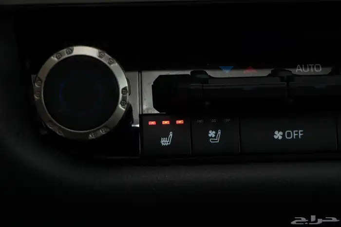 تويوتا تندرا لمتد موديل 2024 فل كامل نضيف جدا شبه جديد 5