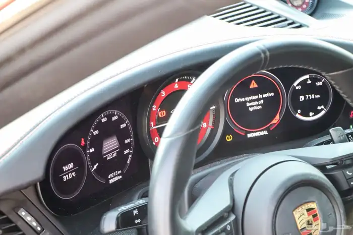 بورش 992 carrera4 GTS 11