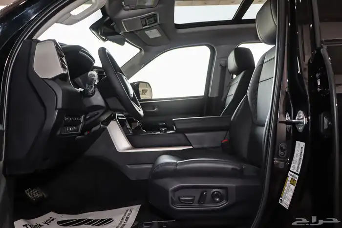 تويوتا تندرا لمتد موديل 2024 فل كامل نضيف جدا شبه جديد 8