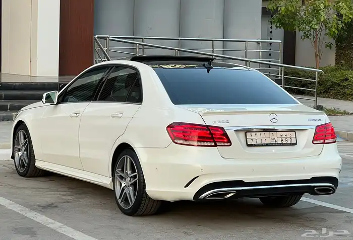 مرسيدس E300 2016 (بحالة ممتازة) 9