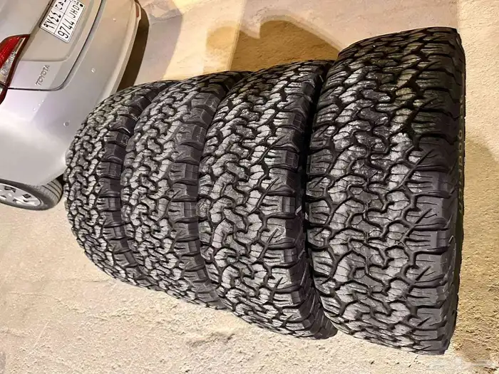 4 كفرات بي اف فواصل 17 شبه جديد 2