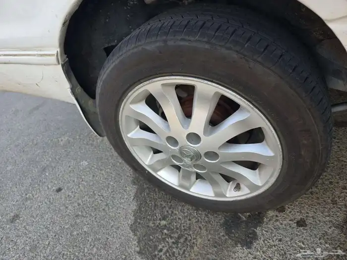 جنوط كامري مقاس 16 كامري 2002 مع الكفرات شبه جديد 2