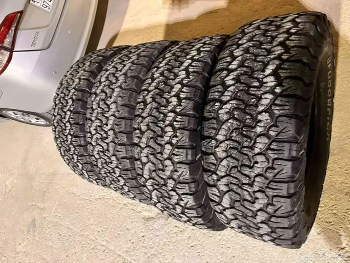 4 كفرات بي اف فواصل 17 شبه جديد 3