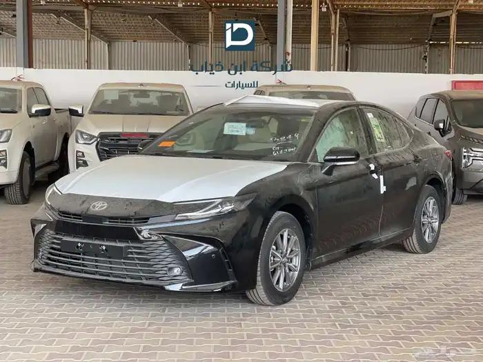 كامري فئة E 2025 استاندر بنزين صادر لوحات اصفار 0