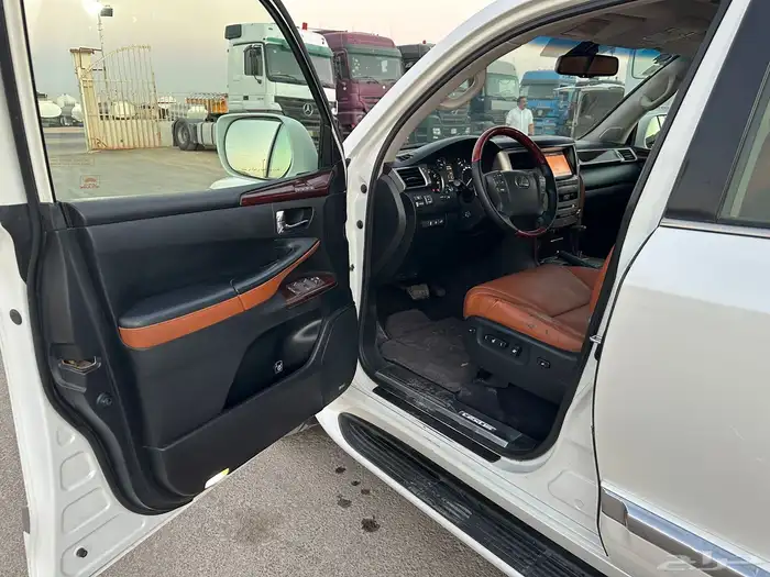 جيب لكزس 2012 سعودي فل كامل بدي ومحركات وكالة 8