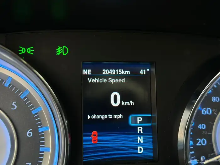 كرايزلر C300 HEMI 2014 ( ممشى قليل ) 41