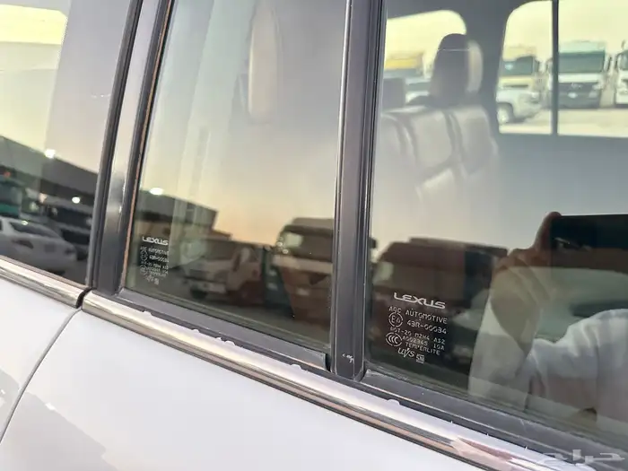 جيب لكزس 2012 سعودي فل كامل بدي ومحركات وكالة 19