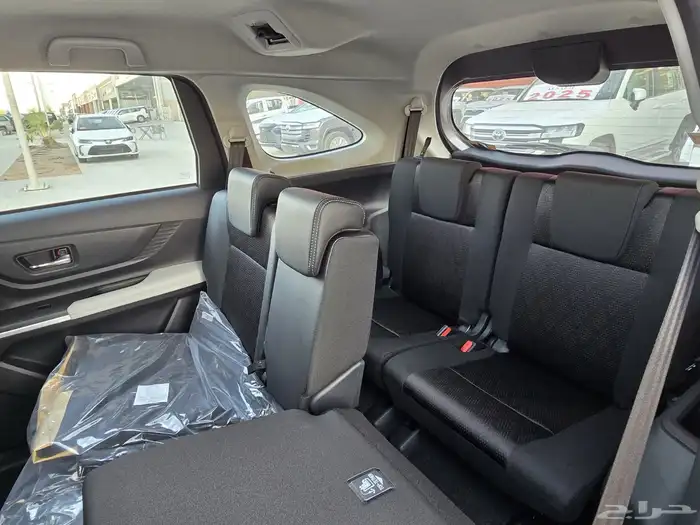 تويوتا فيلوز GLX 2025 اقل سعر 7