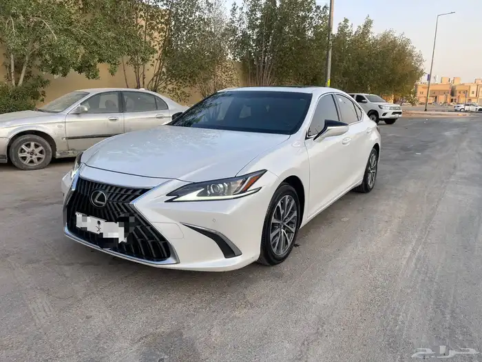 لكزس 250 فئة AA موديل 2023 9