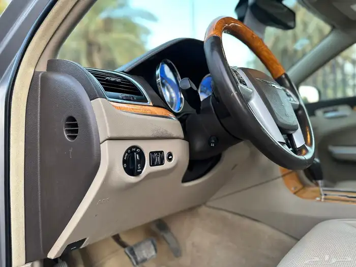 كرايزلر C300 HEMI 2014 ( ممشى قليل ) 15