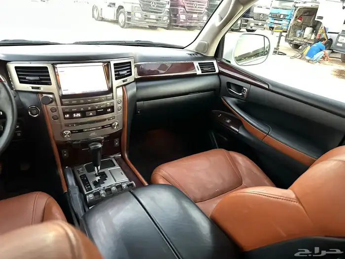 جيب لكزس 2012 سعودي فل كامل بدي ومحركات وكالة 22