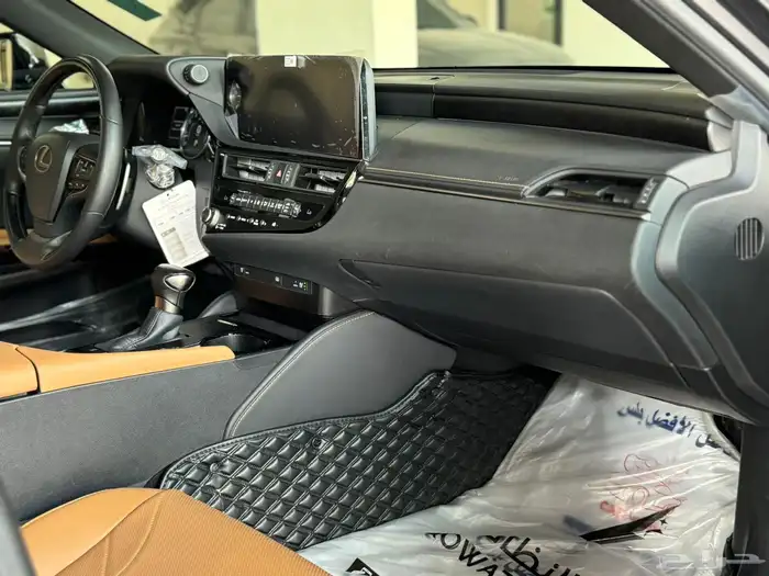 لكزس ES 350 2023 16